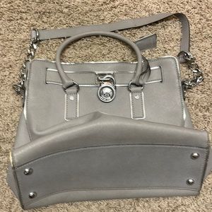 Gray used Michael Kors Tote